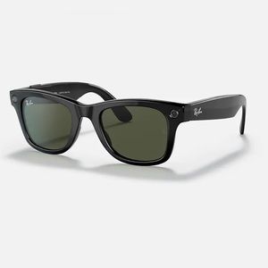 Unopened Ray-ban stories wayfarer glasses classic shiny black with green lenses